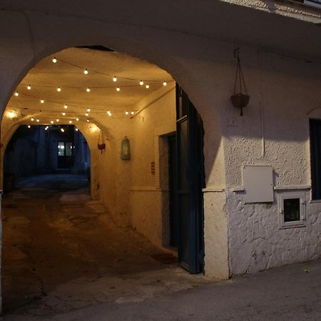 Terra Muronis Hotel Diffuso Castel Morrone Exterior foto