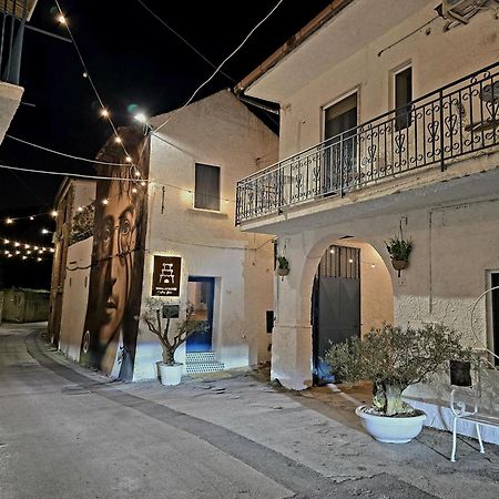 Terra Muronis Hotel Diffuso Castel Morrone Exterior foto