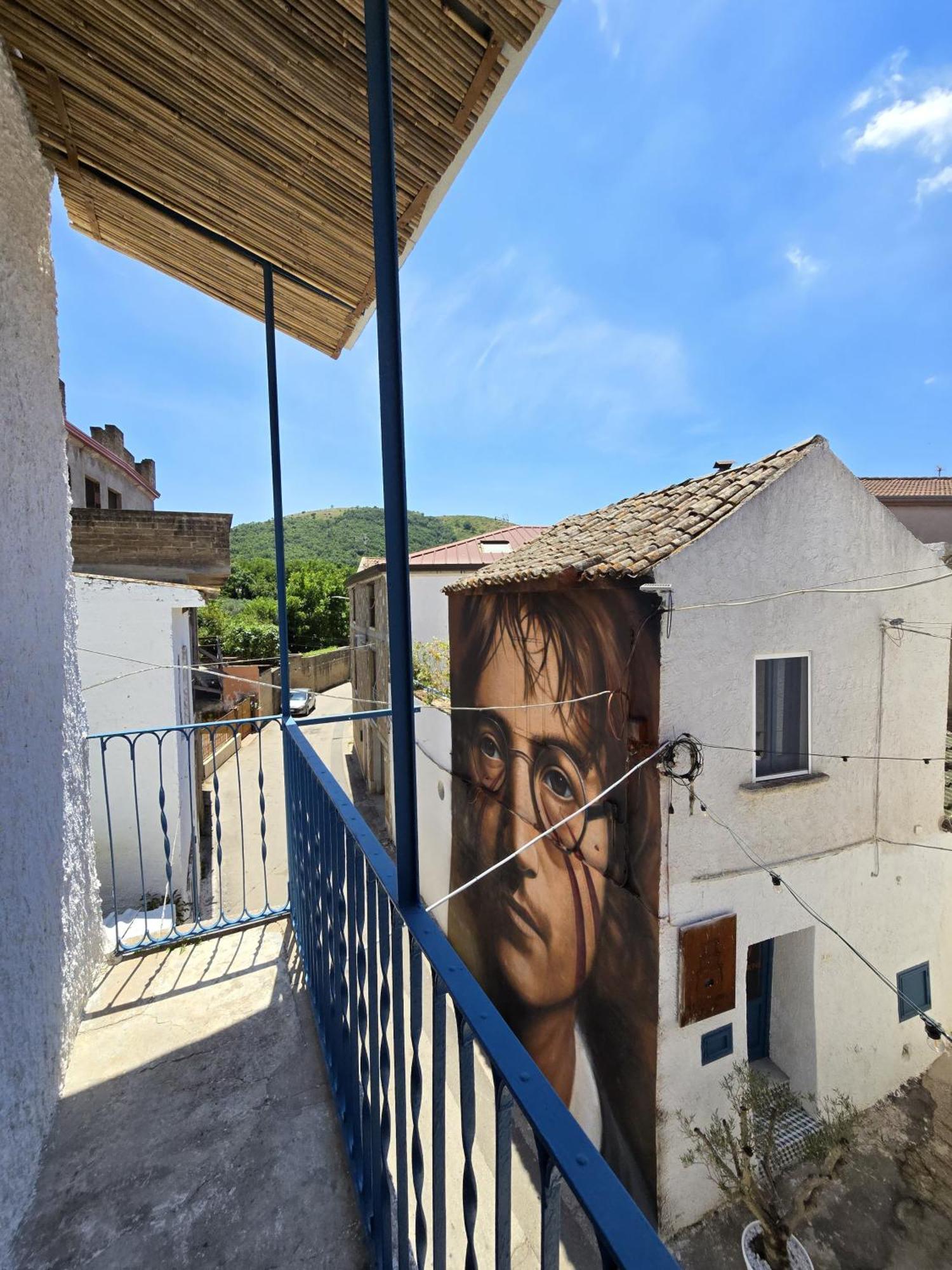 Terra Muronis Hotel Diffuso Castel Morrone Exterior foto